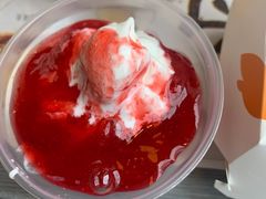 草莓新地-麦当劳(中山路店)