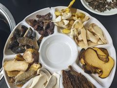 -野菌皇海景野生菌火锅(滨海大道店)