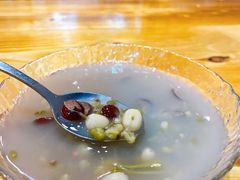 养生绿豆汤-遵义虾子卢四羊肉粉(大沽路店)