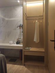 -香港倾城国际·美容美体中心