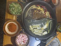 -重庆故事姊妹老火锅(财经学院店)