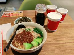 -李先生牛肉面大王(合肥火车站出站口店)