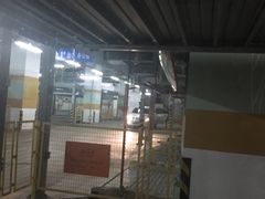 -世纪都会-停车场