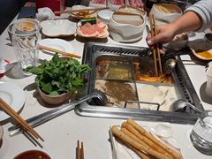 -海底捞火锅(长宁路龙之梦店)