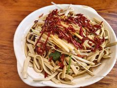 油泼豆腐皮-如意香辣鸡架(总店)