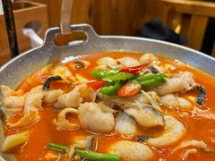 -老滇山寨•云南特色菜•地方菜•民族风情歌舞表演(金碧店)