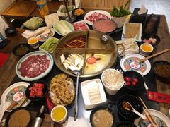 -沸炉重庆老火锅(军事博物馆店)