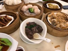 -万山楼海鲜酒家·二十三年老字号
