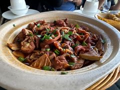 干锅肥肠-二十八里太湖船菜(吉祥路店)