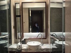 -上海龙之梦万丽酒店