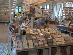 -猫的天空之城概念书店(北戴河蔚蓝海岸店)