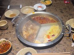 -小龙坎火锅(湖滨银泰in77店)