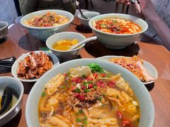 -粉家柳州螺蛳粉(杨宅路店)