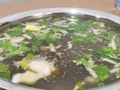 -黑竹沟新场牛肉火锅