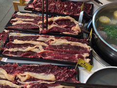 吊龙伴-三头牛·潮汕牛肉生蚝火锅 (夏湾店)