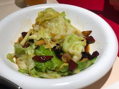 手撕圆白菜-凯鸽酒楼(操场城店)