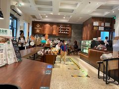 大堂-星巴克臻选(广州沙面店)