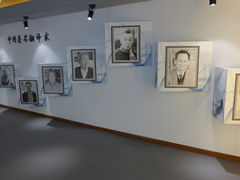 -上海工商外国语学院图书馆