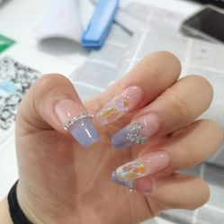 -晨·艺美甲美睫