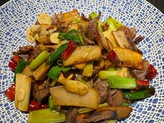 杏鲍菇炒牛肉-云海肴·汽锅鸡·云南菜(领展购物广场·中关村店)