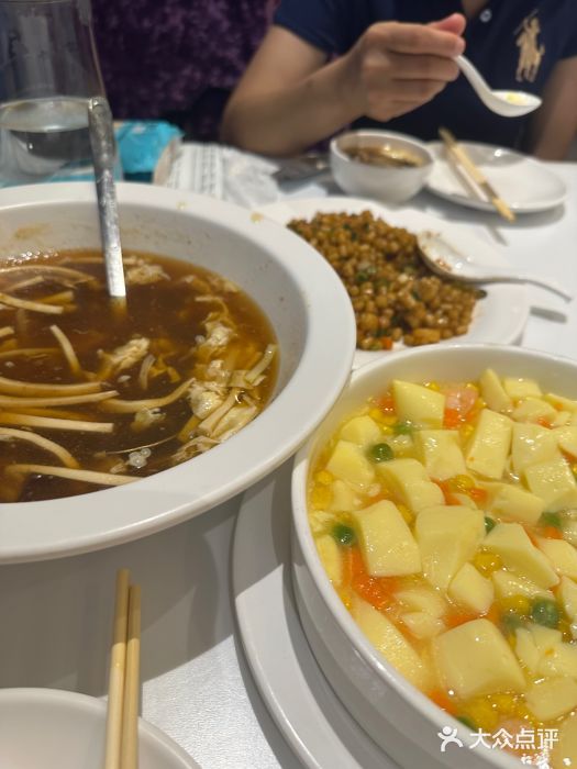 紫光园(马桥店)虾仁炒疙瘩图片