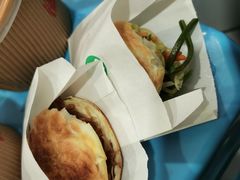经典腊汁肉夹馍-西少爷(望京SOHO店)