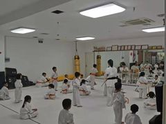 -极真空手道疾风道场(虹口凉城店)