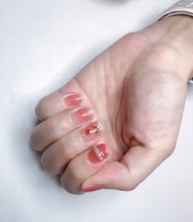 -爱美睫美甲会馆