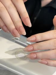 -Lucky girl建构养甲·中式翘睫专业店