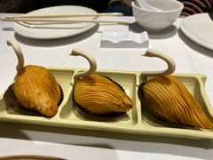 榴莲千丝酥-稻香酒家·34年老字号·港式粤菜(汉街店)