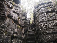 -梭布垭石林景区