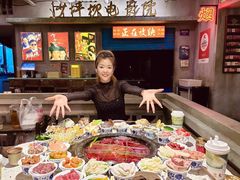 -红九格老火锅(三峡广场店)