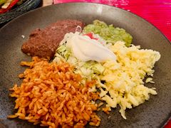 -Pistolera Mexican Cantina女枪手墨西哥餐厅(碧云路店)