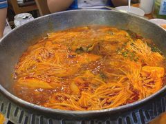 -喇喇排骨火锅·传统韩式脊骨汤(望京西园总店)