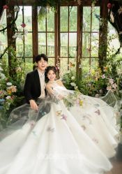 -雪中彩影婚纱摄影·微光艺术中心