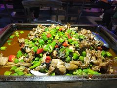 炭烧牛蛙平锅紫苏味-蘭奢雅集·江浙菜(青山江滩店)