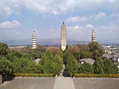 -三塔倒影公园
