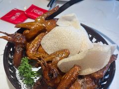 秘制脆皮乳鸽-避风塘·老港味餐厅(虹口龙之梦店)