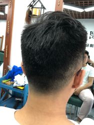 -V8潮牌·接发烫染连锁