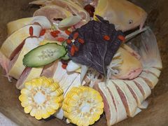 -渔珺石锅鱼·云南菜(天泽街店)