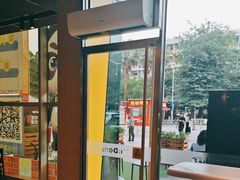 -麦当劳(中二横路店)