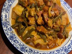 红烧肉土豆炖干豆角-小土豆北方菜馆(文慧园店)