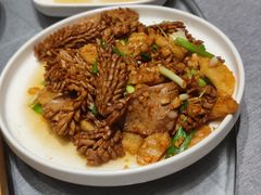 爆炒腰花-闫府私房菜·百年鲁菜(恒隆店)