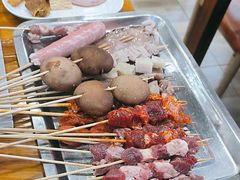 -哈尔滨小酒馆·鲜肉现穿自助烧烤(康新花园店)