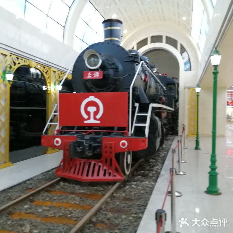 在武汉能看到火车的地铁站