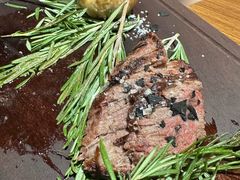 -LESCEDARS Brasserie Bistro香柏树