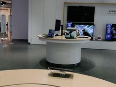 -华为授权体验店(中山公园来福士)