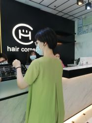 -HAIR CORNER