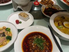 -尘香•传统川菜(创汇首座店)