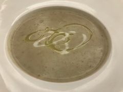 蘑菇奶油汤-红房子西菜馆(淮海中路店)